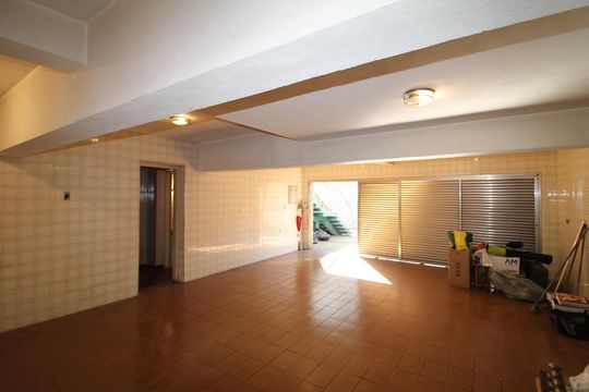 Garagem de casa à venda com 3 quartos, 163m² em Vila Ester (zona Norte), São Paulo
