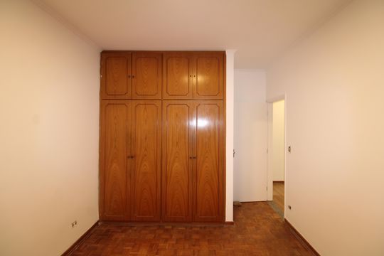 Quarto 2 de casa à venda com 3 quartos, 163m² em Vila Ester (zona Norte), São Paulo