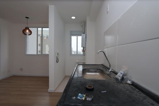 Cozinha de apartamento para alugar com 2 quartos, 38m² em Parque da Vila Prudente, São Paulo
