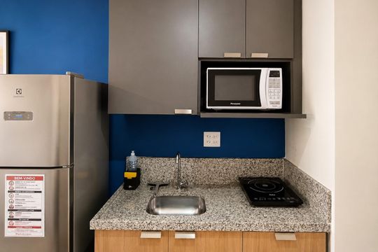 Cozinha de apartamento à venda com 1 quarto, 25m² em Bela Vista, São Paulo