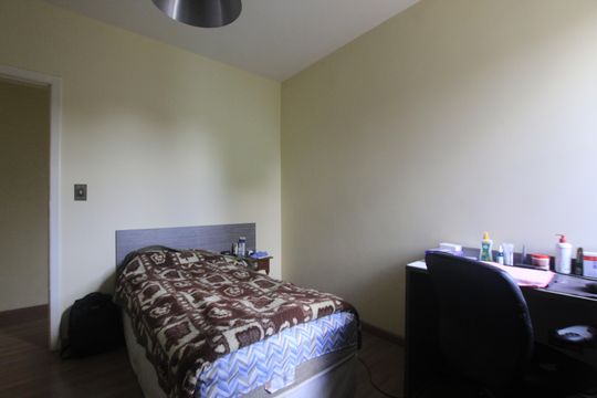 Quarto 2 de casa à venda com 3 quartos, 200m² em Vila Monumento, São Paulo