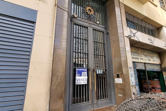 Fachada de kitnet/studio para alugar com 1 quarto, 33m² em Centro Histórico de São Paulo, São Paulo