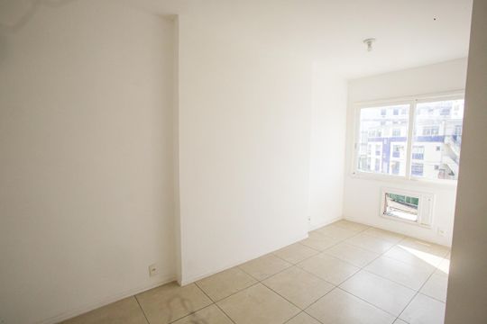 Quarto 1 de apartamento à venda com 2 quartos, 60m² em Tanque, Rio de Janeiro