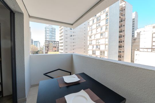 Varanda de kitnet/studio à venda com 1 quarto, 32m² em Consolação, São Paulo