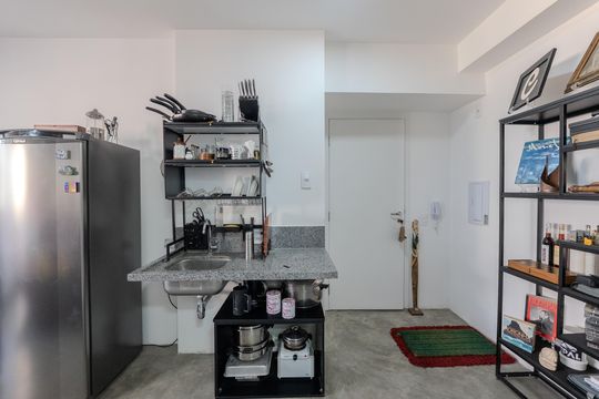 Cozinha de kitnet/studio à venda com 1 quarto, 32m² em Consolação, São Paulo