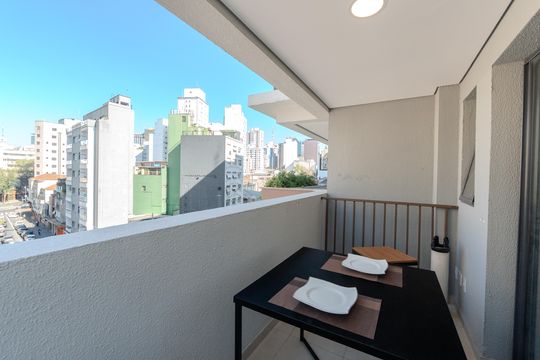 Varanda de kitnet/studio à venda com 1 quarto, 32m² em Consolação, São Paulo