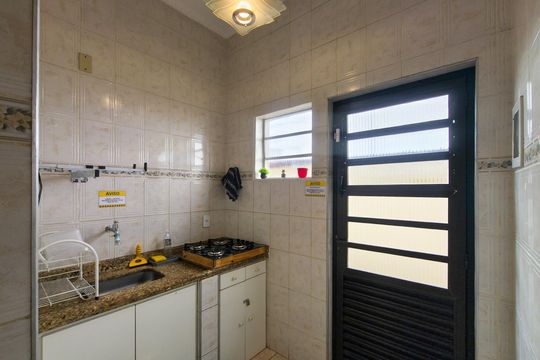 Cozinha  de casa para alugar com 2 quartos, 102m² em Jardim Imperador, Praia Grande