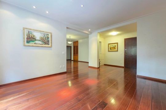 Apartamento à venda com 4 quartos, 230m² em Funcionários, Belo Horizonte