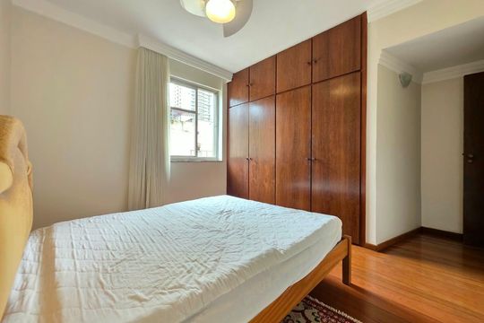 Apartamento à venda com 4 quartos, 230m² em Funcionários, Belo Horizonte