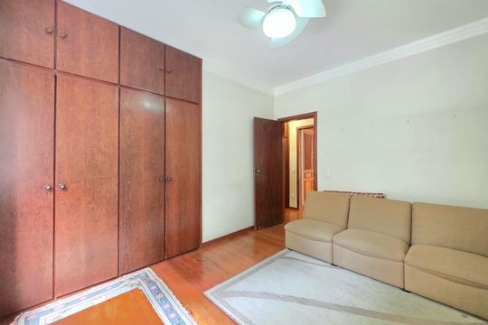 Apartamento à venda com 4 quartos, 230m² em Funcionários, Belo Horizonte
