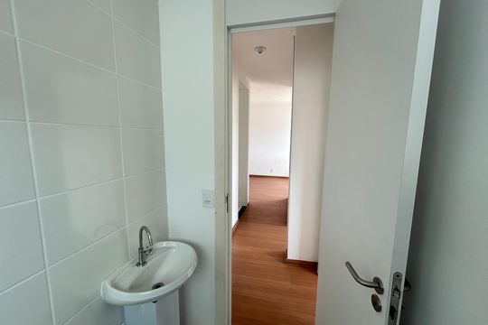Banheiro de apartamento para alugar com 2 quartos, 44m² em Piedade, Rio de Janeiro