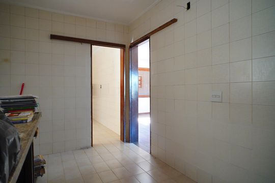 Cozinha de casa para alugar com 3 quartos, 380m² em Sarandi, Porto Alegre