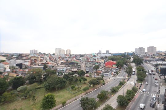 Vista da varanda da sala de apartamento para alugar com 2 quartos, 44m² em Parque Sao Rafael, São Paulo
