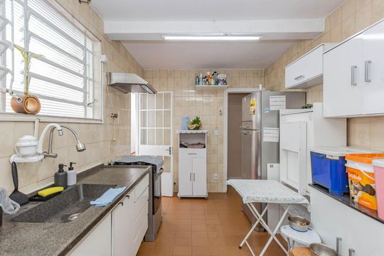 Cozinha de casa à venda com 3 quartos, 292m² em Jardim da Saúde, São Paulo