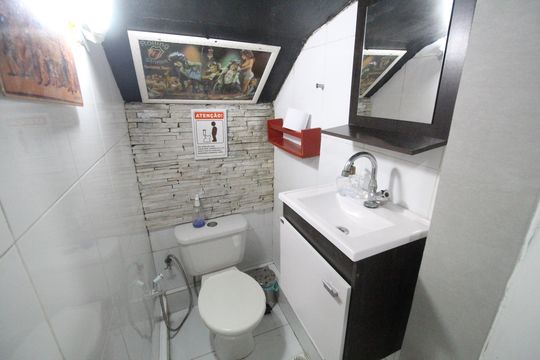 Garagem - Banheiro de casa de condomínio à venda com 5 quartos, 318m² em Pechincha, Rio de Janeiro