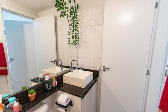Banheiro de apartamento à venda com 1 quarto, 27m² em Mooca, São Paulo
