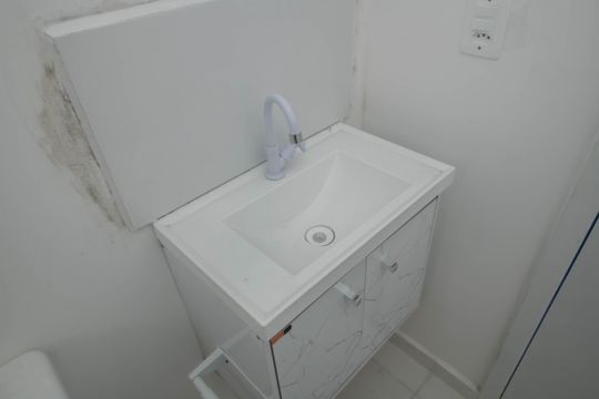 Banheiro de apartamento à venda com 1 quarto, 32m² em Vila Gumercindo, São Paulo