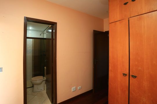 Suíte 3 de apartamento para alugar com 4 quartos, 176m² em Vila Suzana, São Paulo