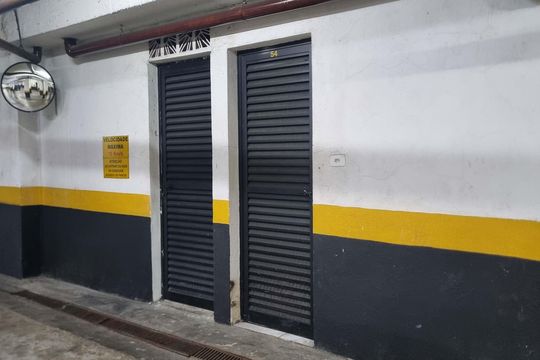 Área comum de apartamento para alugar com 4 quartos, 176m² em Vila Suzana, São Paulo