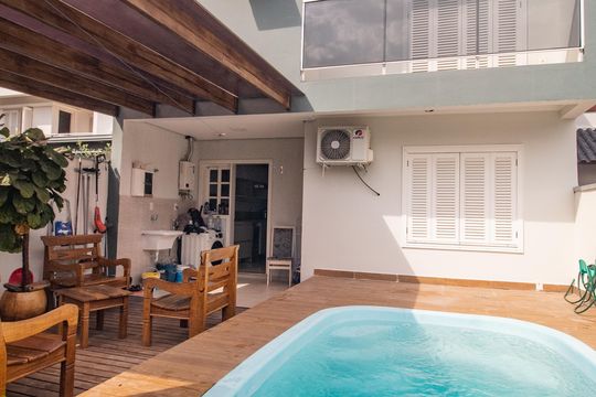 Área comum - Piscina de casa para alugar com 3 quartos, 110m² em Hípica, Porto Alegre