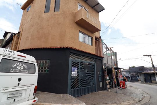 Fachada de casa à venda com 8 quartos, 298m² em Jardim Ipanema(zona Leste), São Paulo
