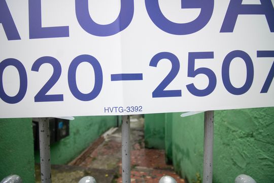 Placa de casa para alugar com 2 quartos, 52m² em Sítio do Mandaqui, São Paulo
