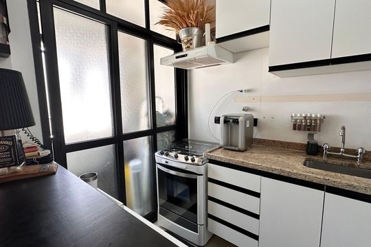 Cozinha de apartamento à venda com 1 quarto, 45m² em Brooklin, São Paulo