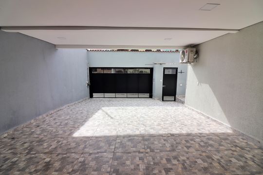 Garagem de casa à venda com 3 quartos, 430m² em Vila Mariza, São Bernardo do Campo