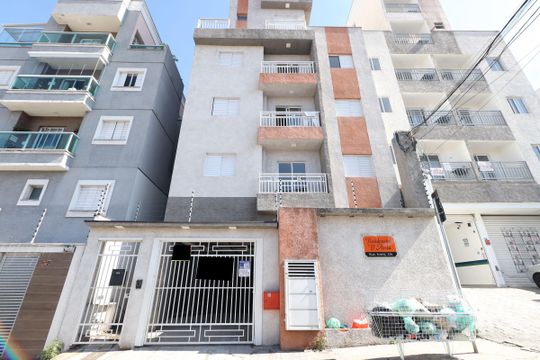 Fachada  de apartamento para alugar com 2 quartos, 46m² em Vila Esperança, São Paulo