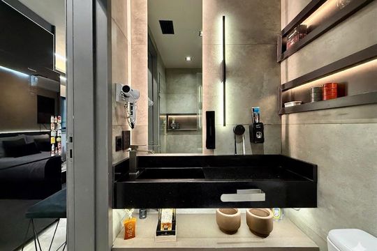 Banheiro  de kitnet/studio para alugar com 1 quarto, 27m² em Moema, São Paulo