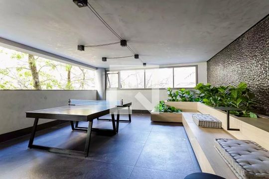 Área comum de kitnet/studio para alugar com 1 quarto, 27m² em Moema, São Paulo