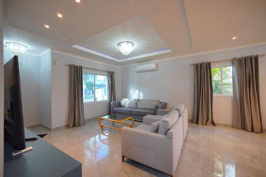 Sala de casa de condomínio para alugar com 3 quartos, 270m² em São João do Rio Vermelho, Florianópolis