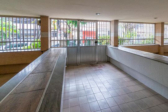 Área comum - Hall da entrada de apartamento à venda com 2 quartos, 83m² em Olaria, Rio de Janeiro