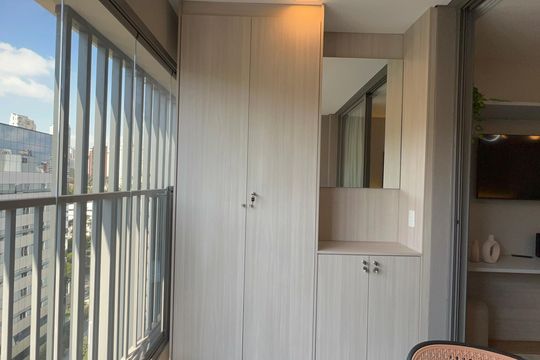 Varanda de kitnet/studio à venda com 1 quarto, 28m² em Paraíso, São Paulo