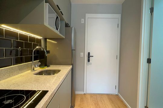 Cozinha de kitnet/studio à venda com 1 quarto, 28m² em Paraíso, São Paulo