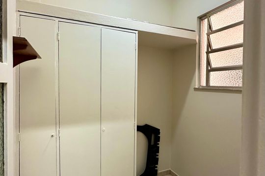 Quarto de serviço de apartamento à venda com 3 quartos, 135m² em Copacabana, Rio de Janeiro