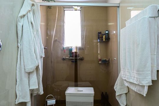 Banheiro Suíte  de apartamento à venda com 4 quartos, 140m² em Jardim Ampliacao, São Paulo