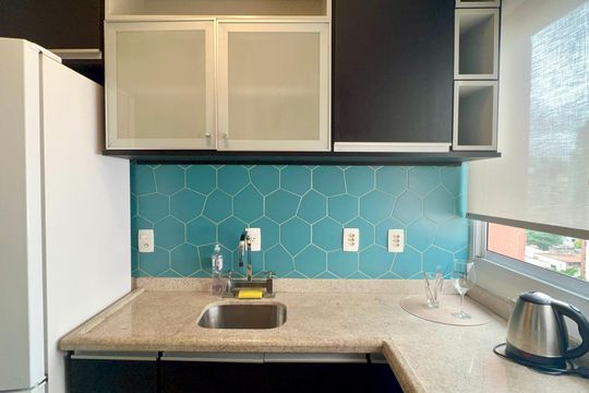Cozinha de apartamento para alugar com 2 quartos, 74m² em Pinheiros, São Paulo