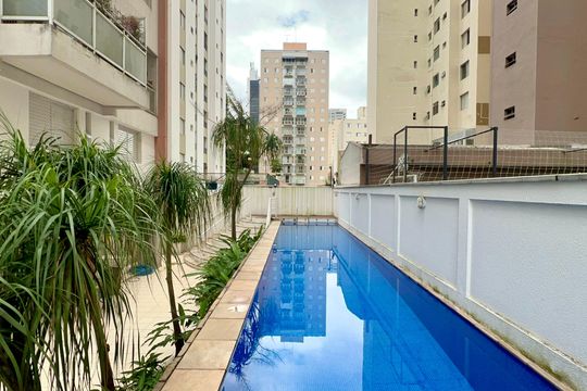Piscina de apartamento para alugar com 2 quartos, 74m² em Pinheiros, São Paulo