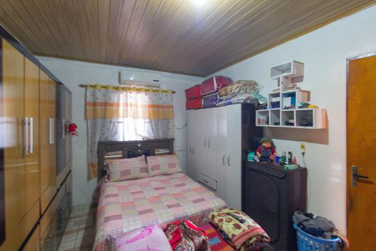 Casa 1 - Suíte de casa à venda com 2 quartos, 200m² em Harmonia, Canoas