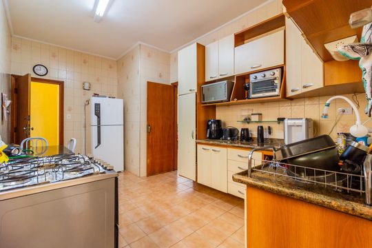 Cozinha de apartamento à venda com 3 quartos, 122m² em Perdizes, São Paulo