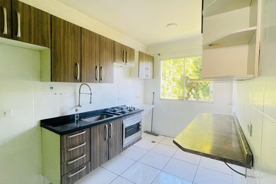 Cozinha de apartamento para alugar com 2 quartos, 45m² em Outeiro de Passárgada, Cotia