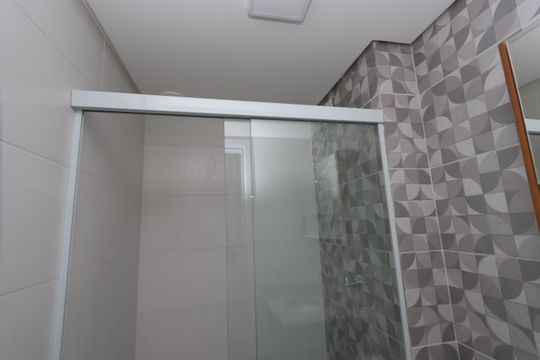 Banheiro de apartamento para alugar com 1 quarto, 41m² em Vila Zelina, São Paulo
