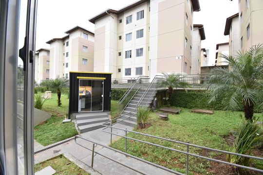 Vista do Quarto 1 de apartamento para alugar com 2 quartos, 47m² em Santa Cândida, Curitiba
