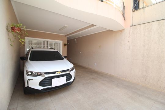 Garagem de casa à venda com 3 quartos, 145m² em Vila Amalia (zona Norte), São Paulo
