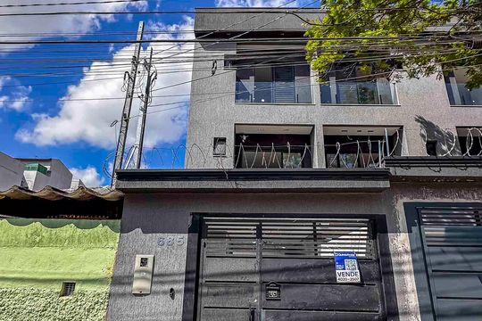 Fachada de casa à venda com 2 quartos, 110m² em Jardim Santo Alberto, Santo André
