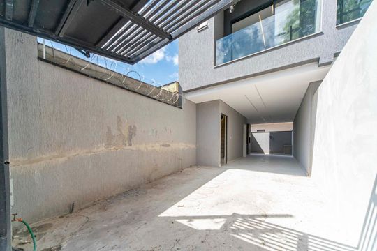Garagem de casa à venda com 2 quartos, 110m² em Jardim Santo Alberto, Santo André