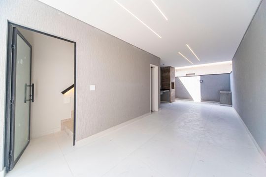 Garagem de casa à venda com 2 quartos, 110m² em Jardim Santo Alberto, Santo André