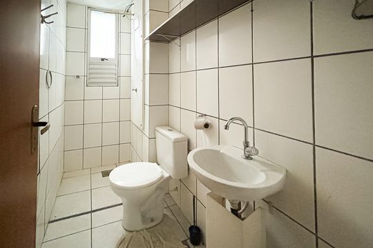 Banheiro Social de apartamento à venda com 2 quartos, 47m² em Juliana, Belo Horizonte
