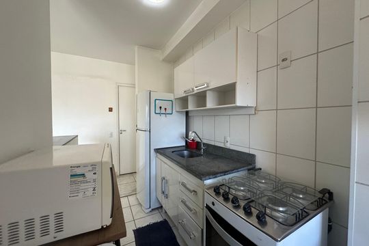 Cozinha de apartamento à venda com 2 quartos, 57m² em Vila Nossa Sra. da Escada, Barueri